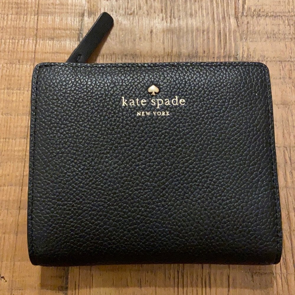 Kate Spade Wallet - Great condition! Barely used.